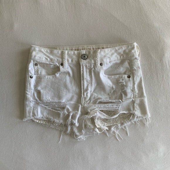 American Eagle White Distressed Denim Shorts - Picture 1 of 5
